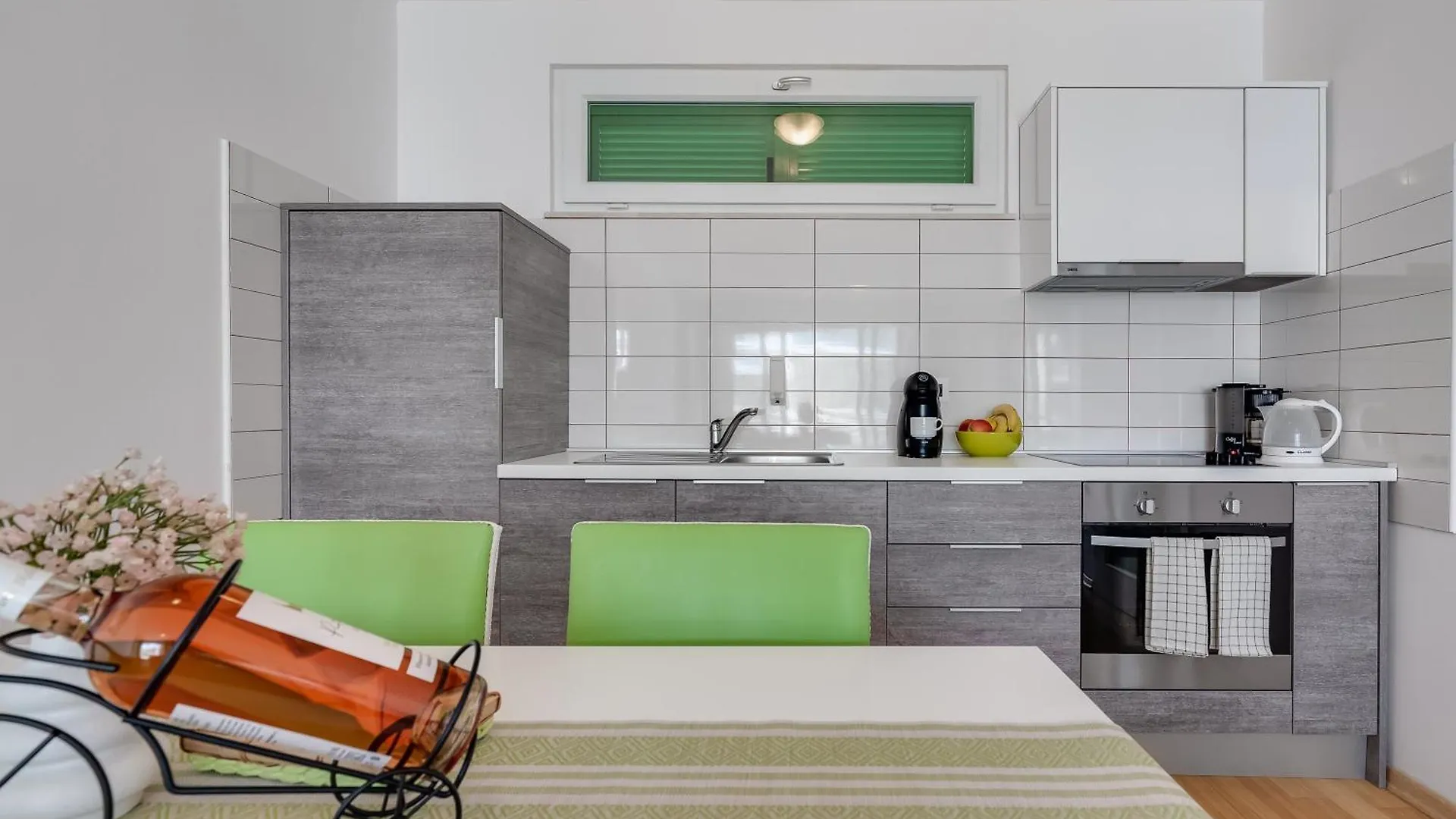 Sunny Resort Apartment Aurora Green Petrcane