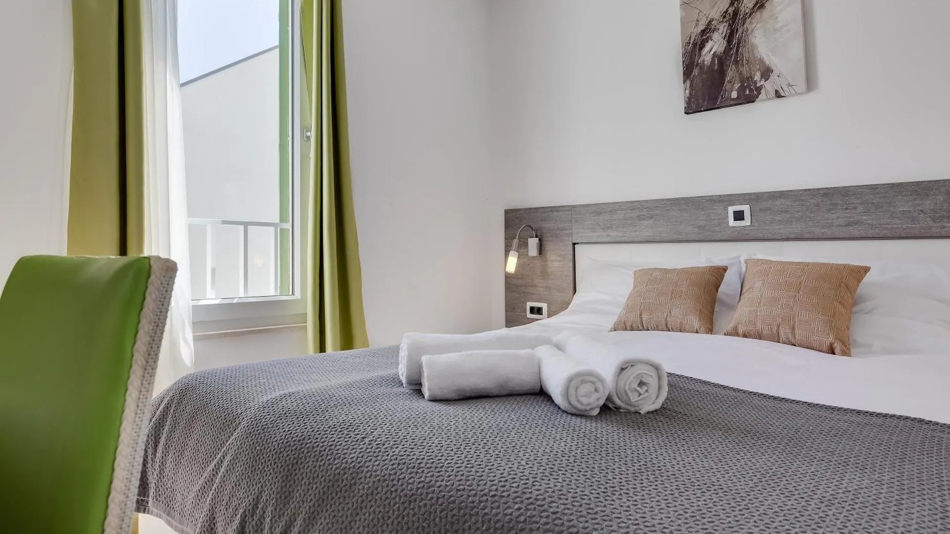 Sunny Resort Apartment Aurora Green Petrcane